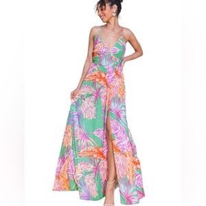 NWOT Women’s Multi-Color Leaf Print Maxi Dress